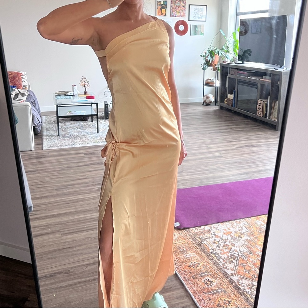 Elegant One-Shoulder Open Back Yellow Maxi Dress Size Small